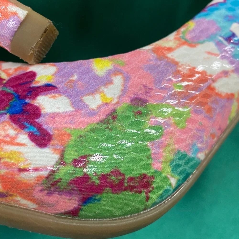 a.n.a Multi-color Floral w/Snakeskin Texture Pointed-Toe 4” Heels—Size 9M